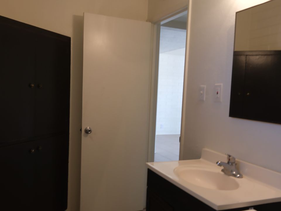 bathroom unit 8