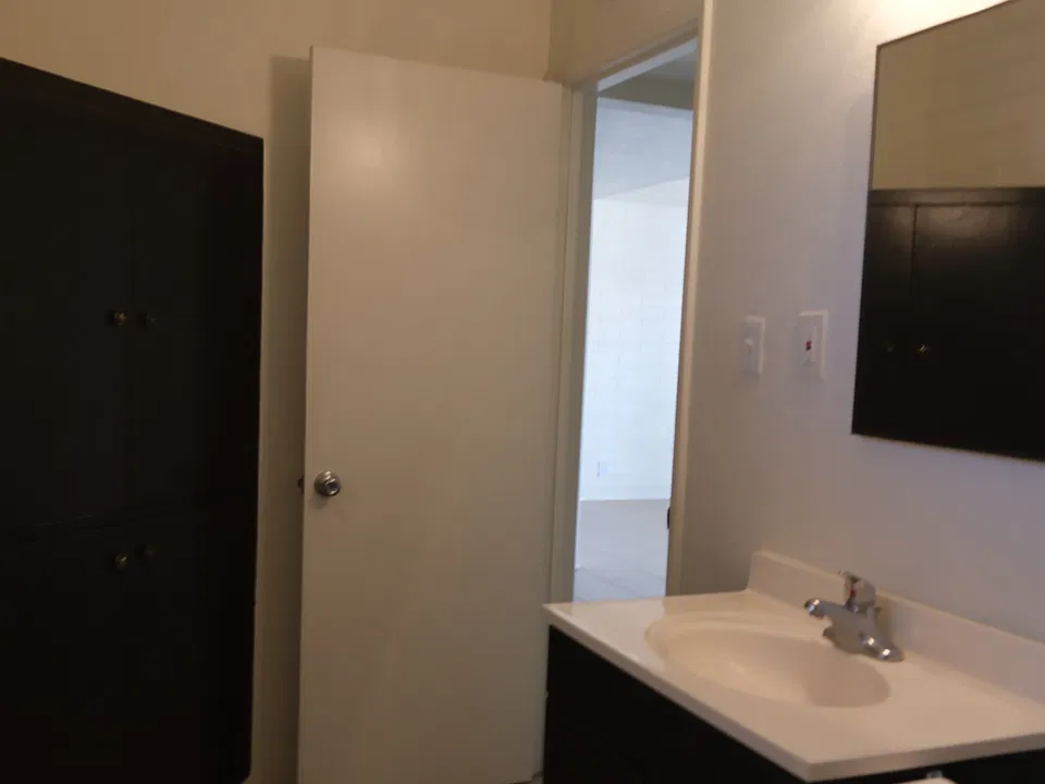 bathroom unit 8