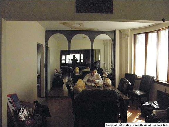3rd image of 25 Homer St