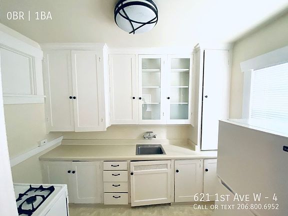 4th image of 621 1st Ave #4