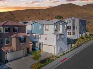 3901 Boulder Dr, Jurupa Valley, CA 92509