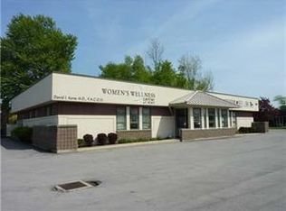 835 Hopkins Rd, Amherst, NY 14221