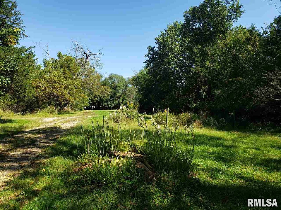 2nd image of 6027 N Gilles Rd