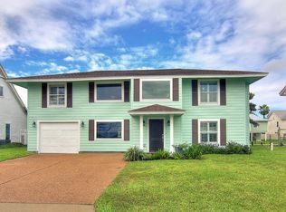 1841 Bay Shore Dr, Rockport, TX 78382