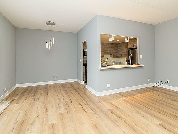 5th image of 1463 Mercury Dr APT 127