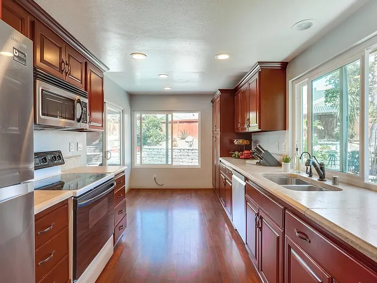7845 Mission Montana Pl — Photo 9
