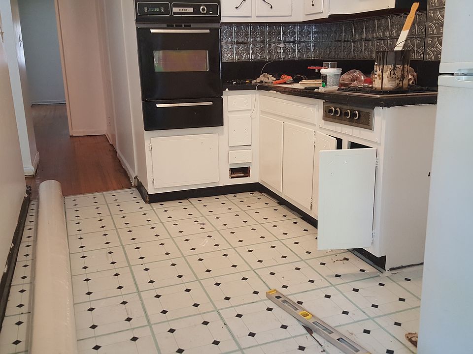 1st image of 580 E 79th St #1