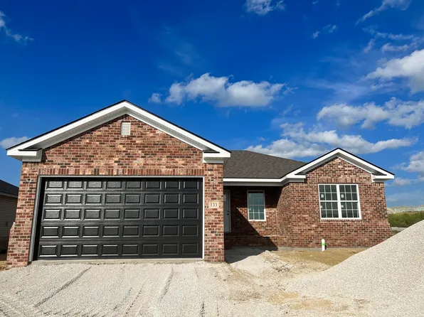 133 Stillwater Dr, Berea, KY 40403