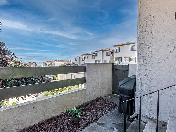 5th image of 3550 Carter Dr APT 13
