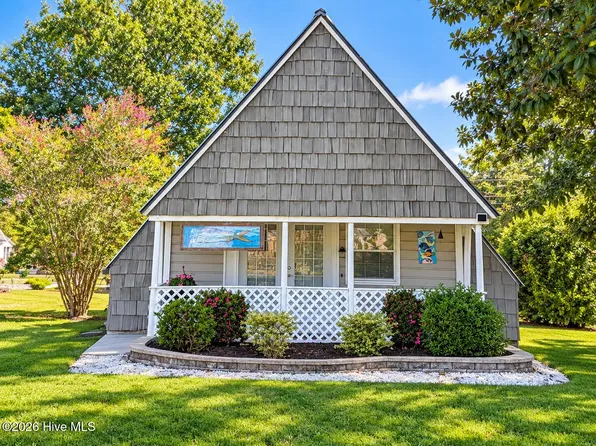 2033 Waterloo Street SW, Ocean Isle Beach, NC 28469