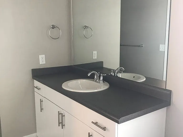 15154 S Battle Dr — Photo 18