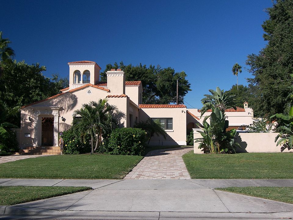 Beuatiful Estate Home