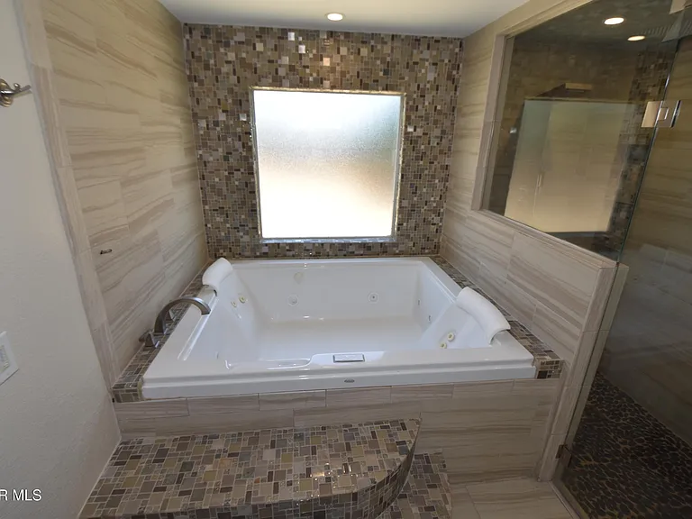 10800 Saigon Dr — Photo 12