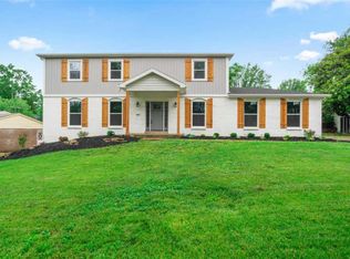 279 Baxter Rd, Ballwin, MO 63011