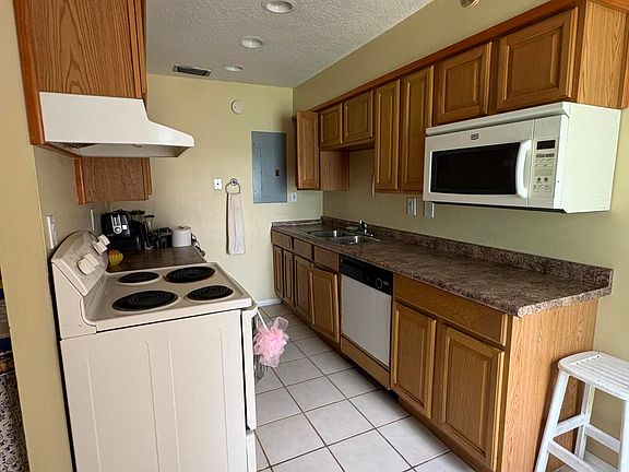 5th image of 1225 N Wickham Rd APT 822