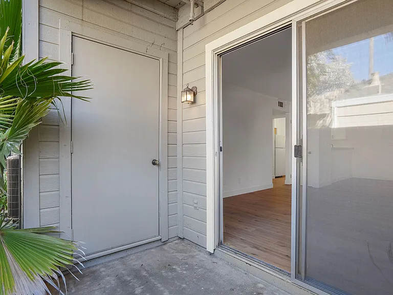 1019 Dornajo Way #114 — Photo 19