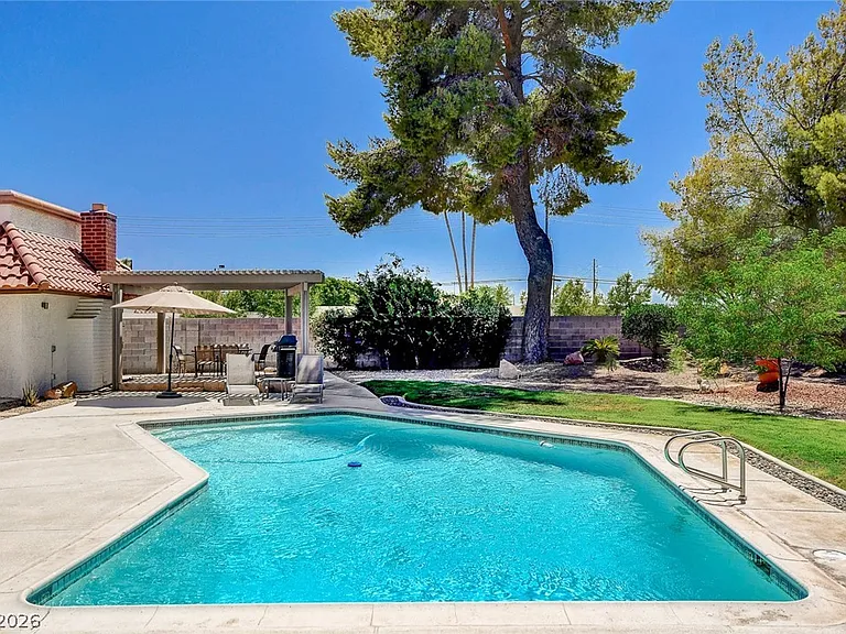 408 Lacy Ln — Photo 42