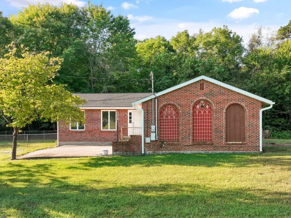 204 New Center Rd, Sevierville, TN 37876