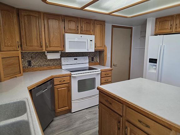 4th image of 7 Valleyview Hts