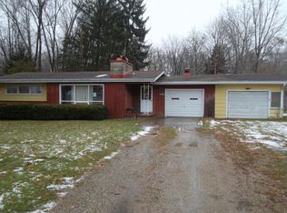 29862 Findley Rd, Burr Oak, MI 49030