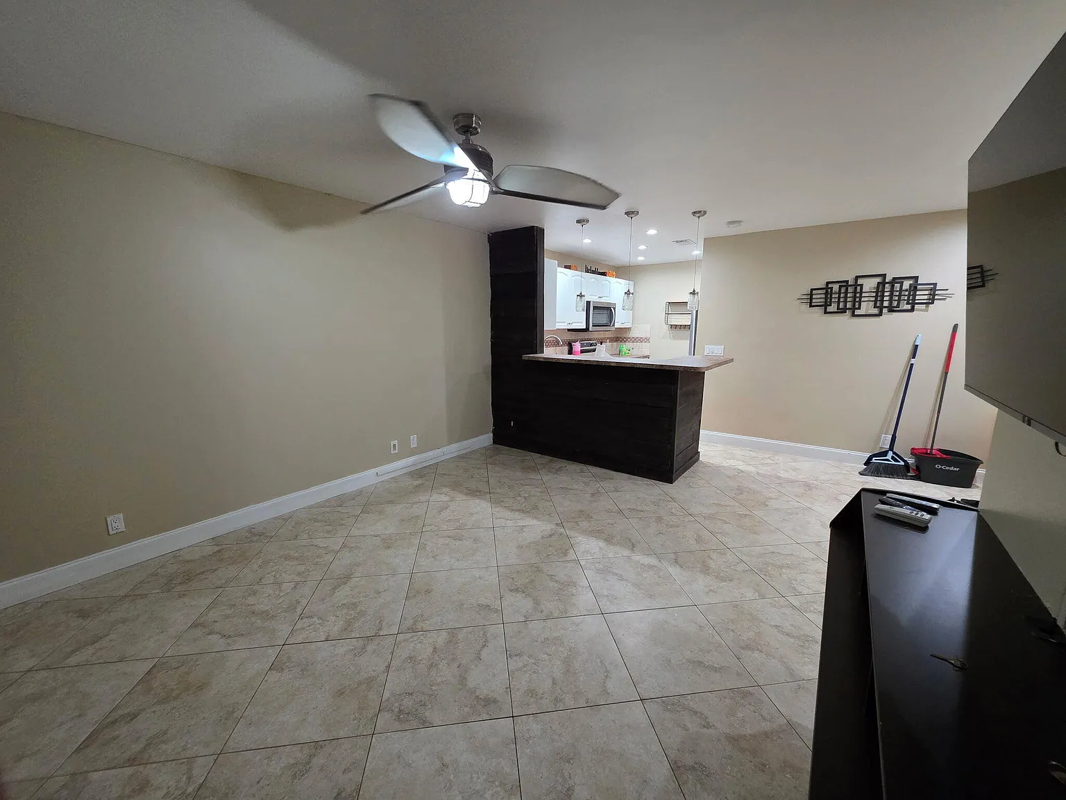 2 bed, 2.0 bath, $2,000 — Photo 3