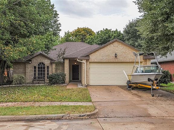5th image of 4953 Oak Hollow Dr