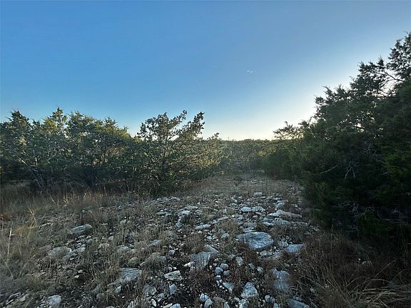 3rd image of Lost Oak Trl