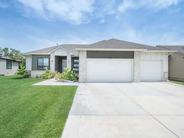2536 N Emerald Ct, Andover, KS 67002