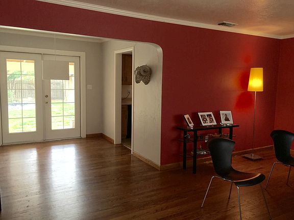 Original hardwood floors