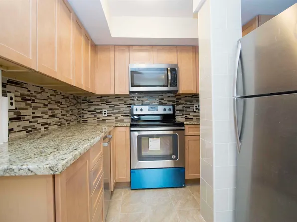 200 Central Avenue image 7 of 12