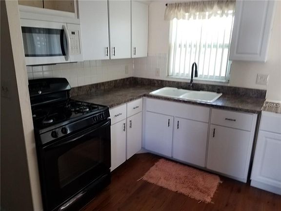 5th image of 12400 Park Blvd APT 122