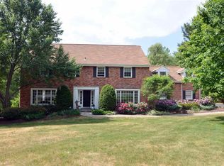 2 Beaver Pond Rd, Loudonville, NY 12211