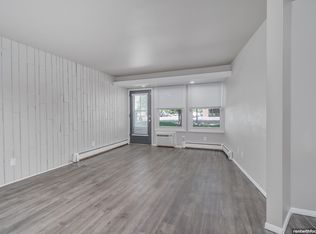 279 Sullivan St #103, Oshkosh, WI 54902