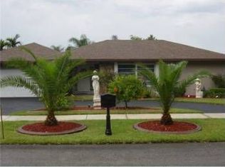 11535 SW 100th Ter, Miami, FL 33176