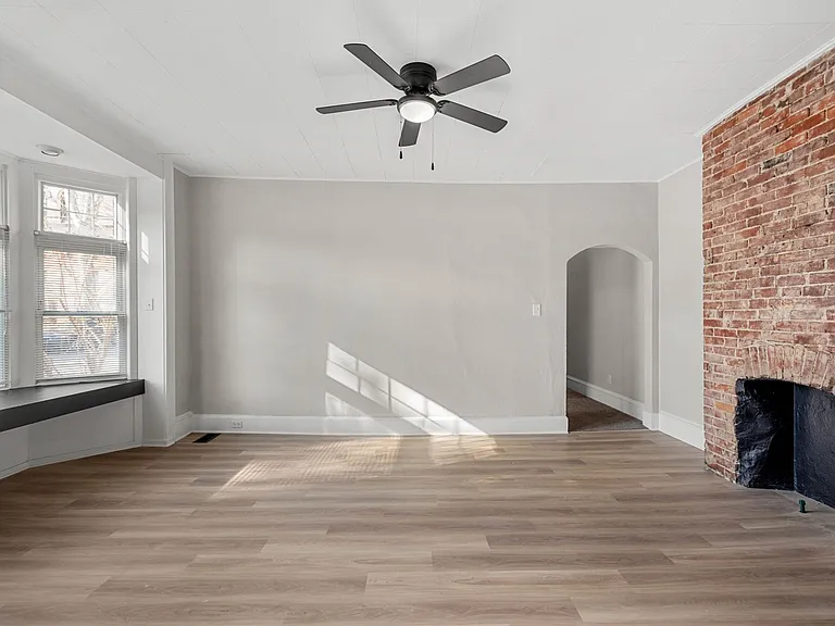 226 East End Avenue — Photo 16