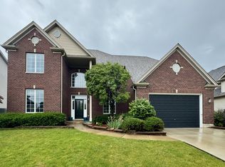 847 Sunrise Dr, South Elgin, IL 60177