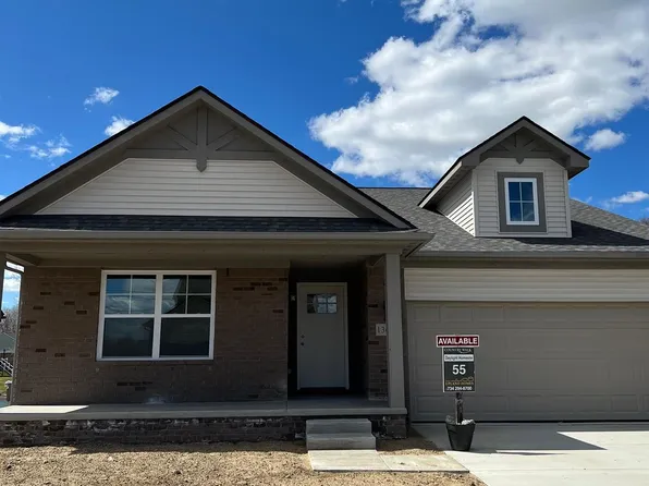 13676 Chester Ct, Belleville, MI 48111