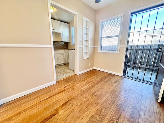 5th image of 912-918 Ohio Ave #912