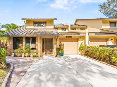 1075 Raintree Lane, Palm Beach Gardens, FL, 33410