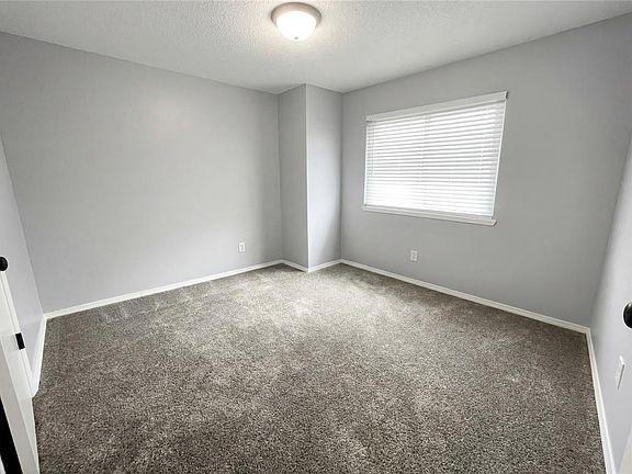 4th image of 6020 Nw Expy