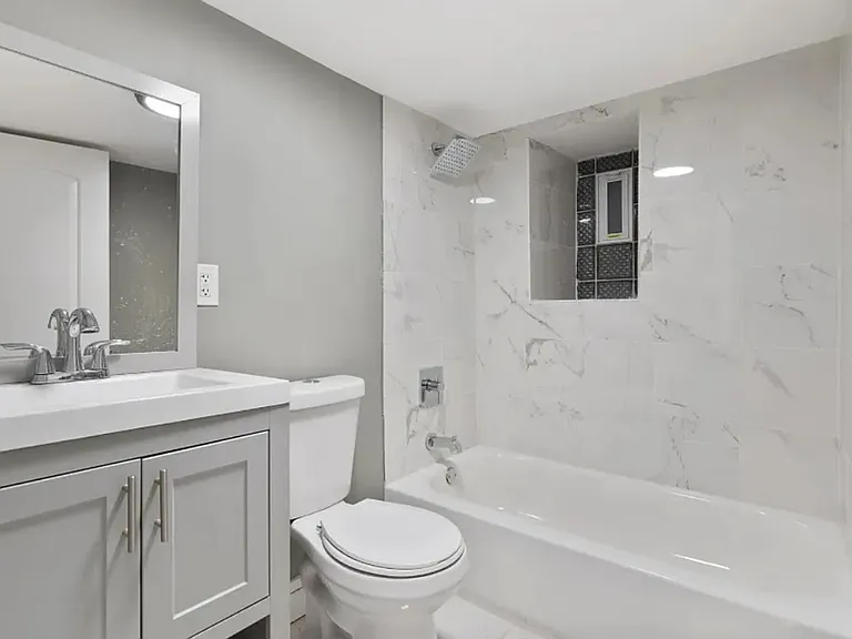 6618 S Maryland Ave — Photo 7