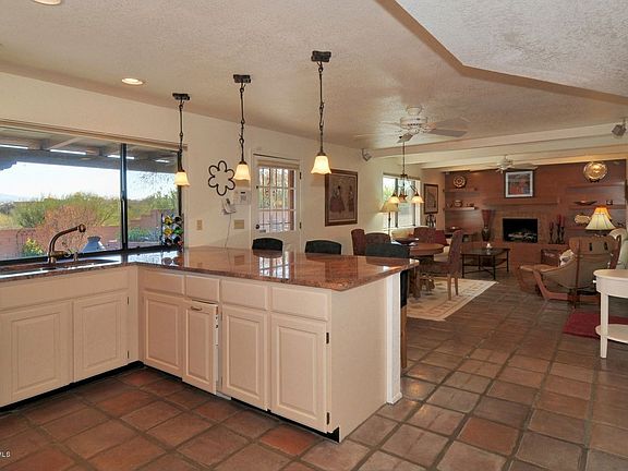 3rd image of 5120 N Amapola Pl