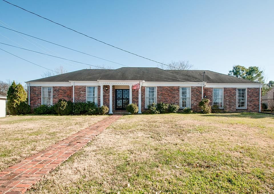 1st image of 1004 Percy Warner Blvd