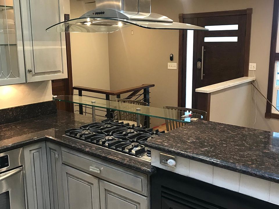 Granite counter tops, Viking 6 burner cook-top