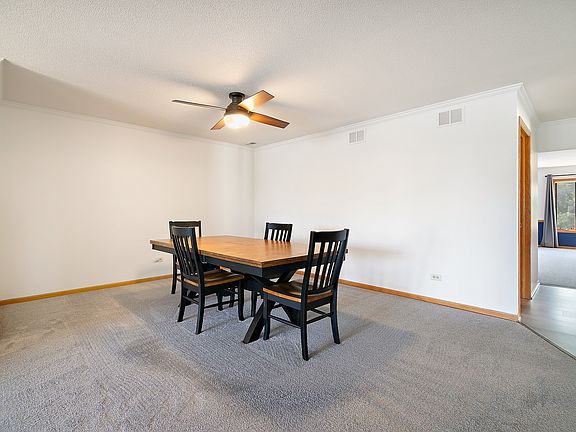 5th image of 4 Saint Moritz Dr Unit 202
