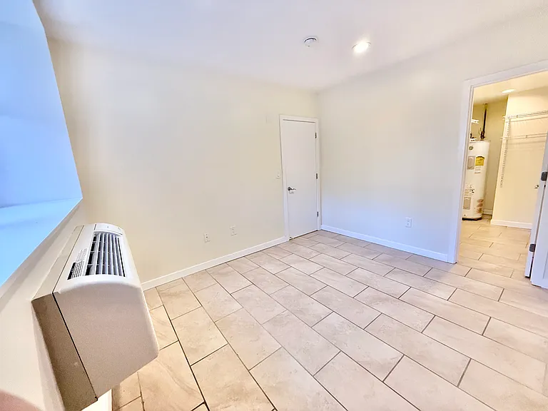 249 S 49th St #1O7 — Photo 10