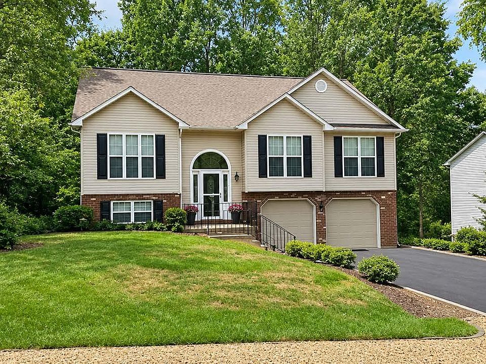 1st image of 9712 Gunston Hall Rd