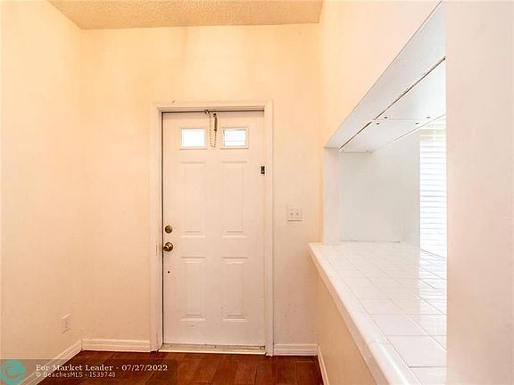 5th image of 7905 Sanibel Dr #7905