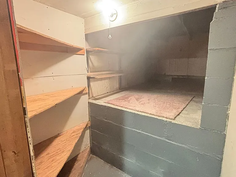 10 Mellen St #10 — Photo 22