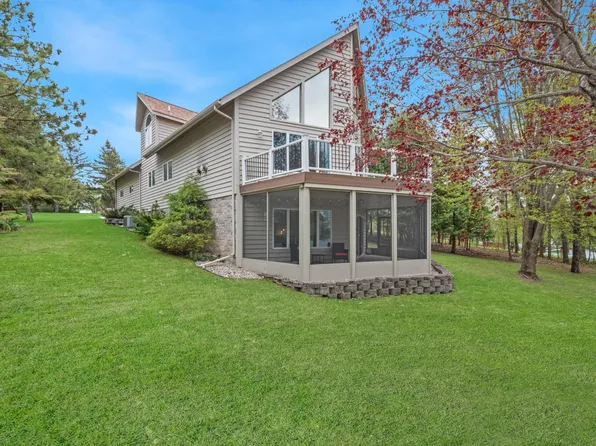 10202 Leaf Ln NW, Alexandria, MN 56308